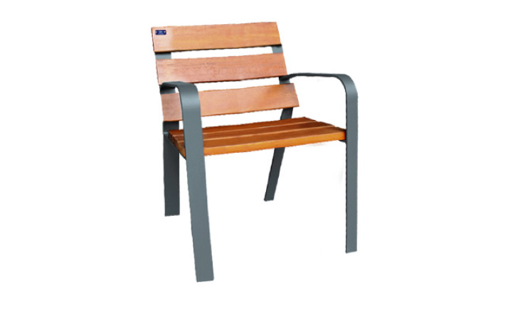 silla urbana de madera acorde